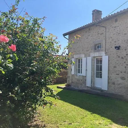 Semesterbostad Propriete De Campagne Au Calme Le Bourdeix